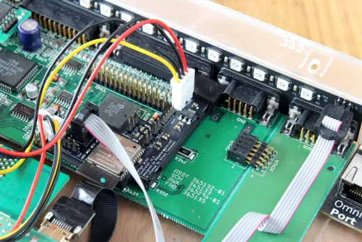 Amiga 1200 LED-R�ckblende + WLED-Controller eingebaut