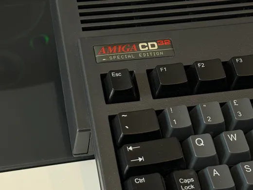 Amiga CD32 Special Edition - A1200 Case + Keycaps
