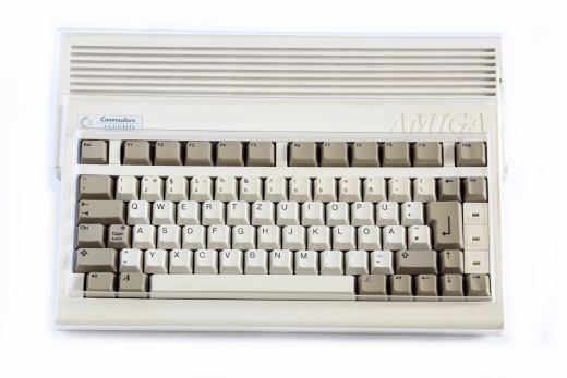 Transparent dust cover for Amiga 600